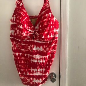 Tye dye, tank style, swimsuit top, underwire bra